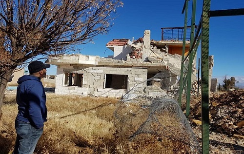 فنان سوري يخسر منزله وهكذا علق على الامر..!