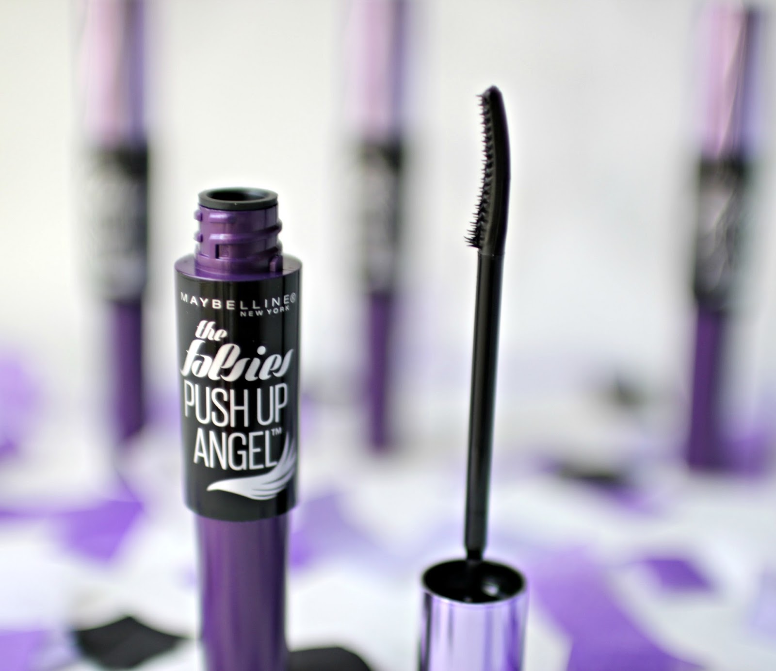 Elle Sees Beauty Blogger in Atlanta Maybelline The Falsies Push Up