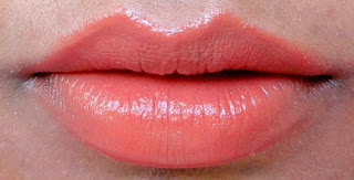 elle 18 pretty peach lipstick