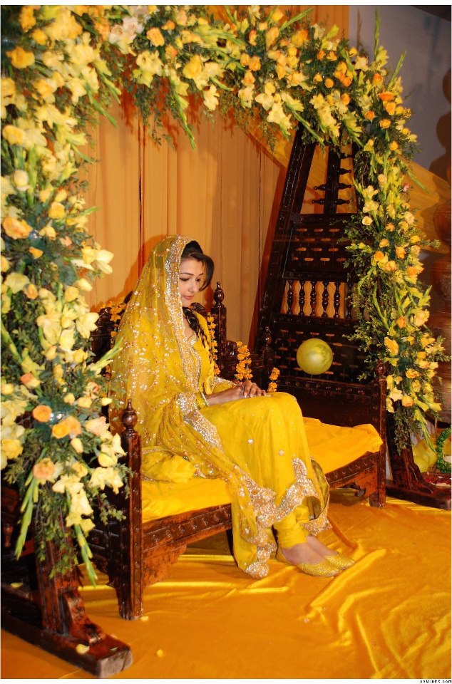 Mehndi Shadi Valima MEHNDI DRESSES