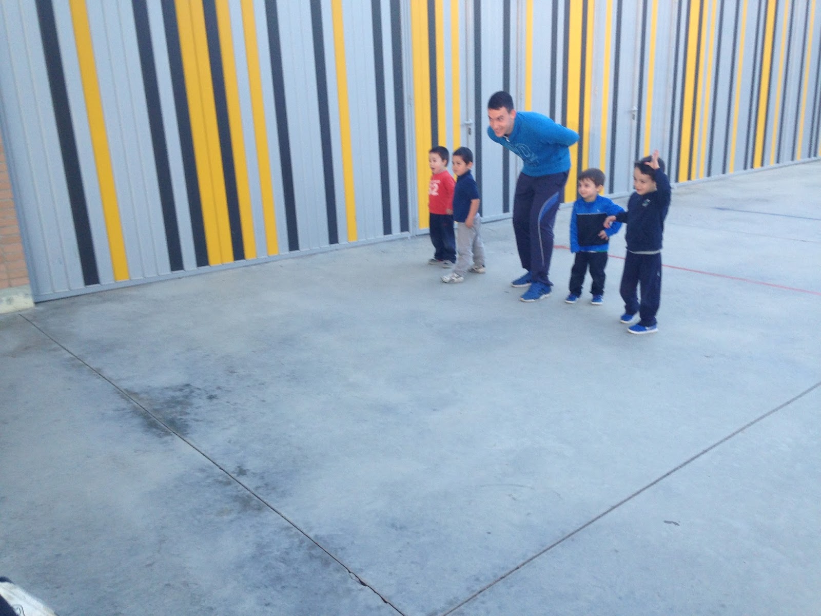 C.E.I.P Julio Verne Extraescolares POLIDEPORTE AL CHOCOLATE INGLES