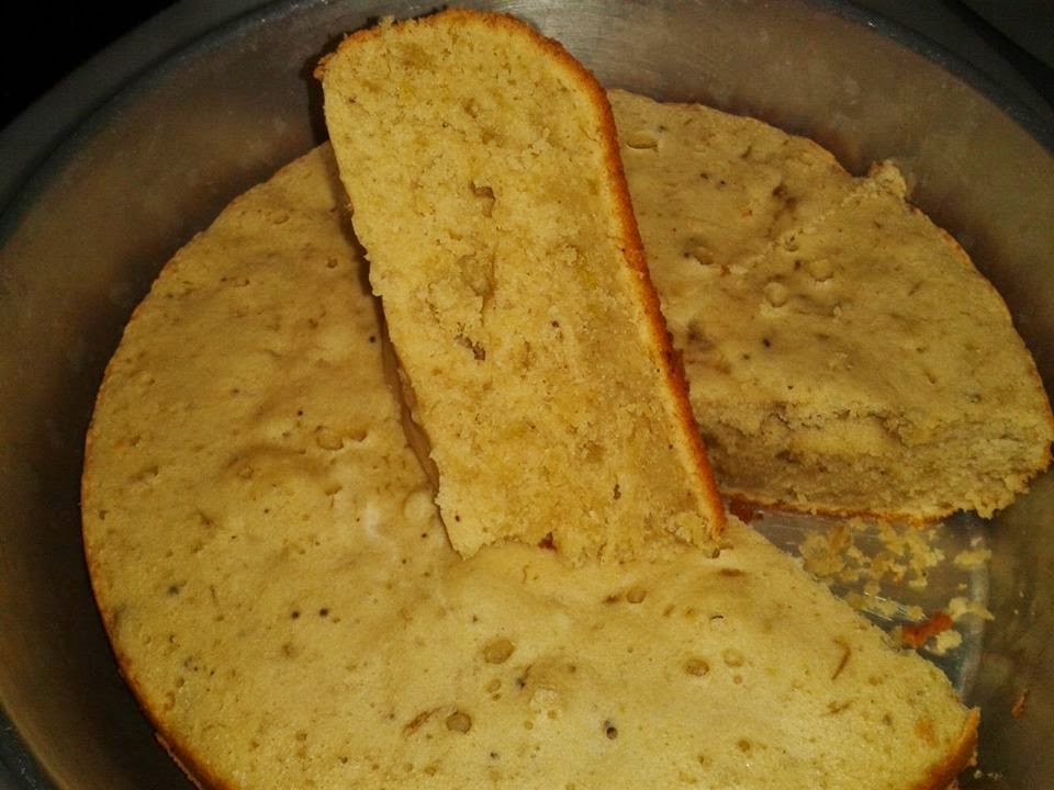 Rice Cooker Banana Cake by Maureen Ng Baking's Corner