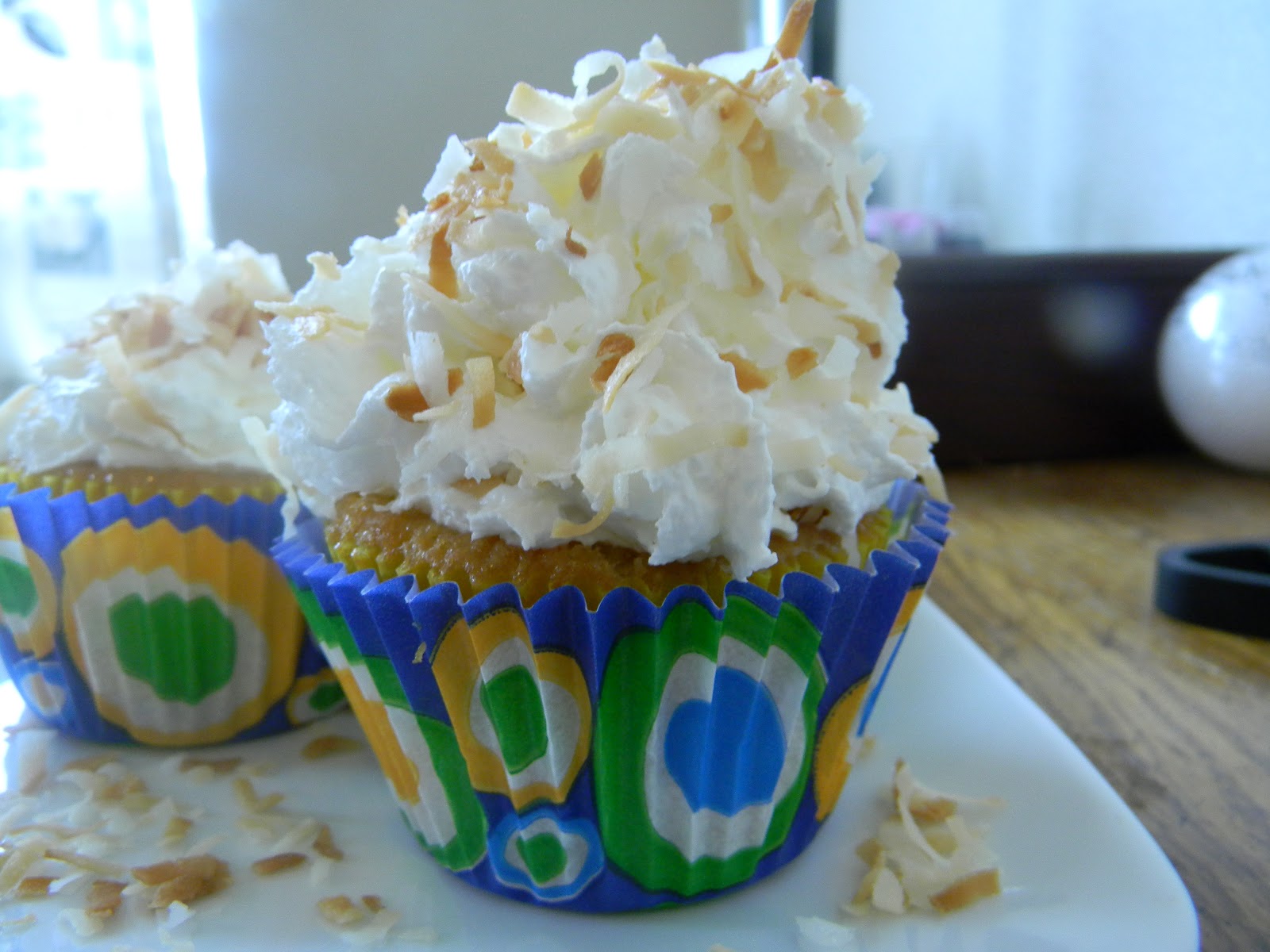 MorningNooNight: Tres Leches Cupcakes
