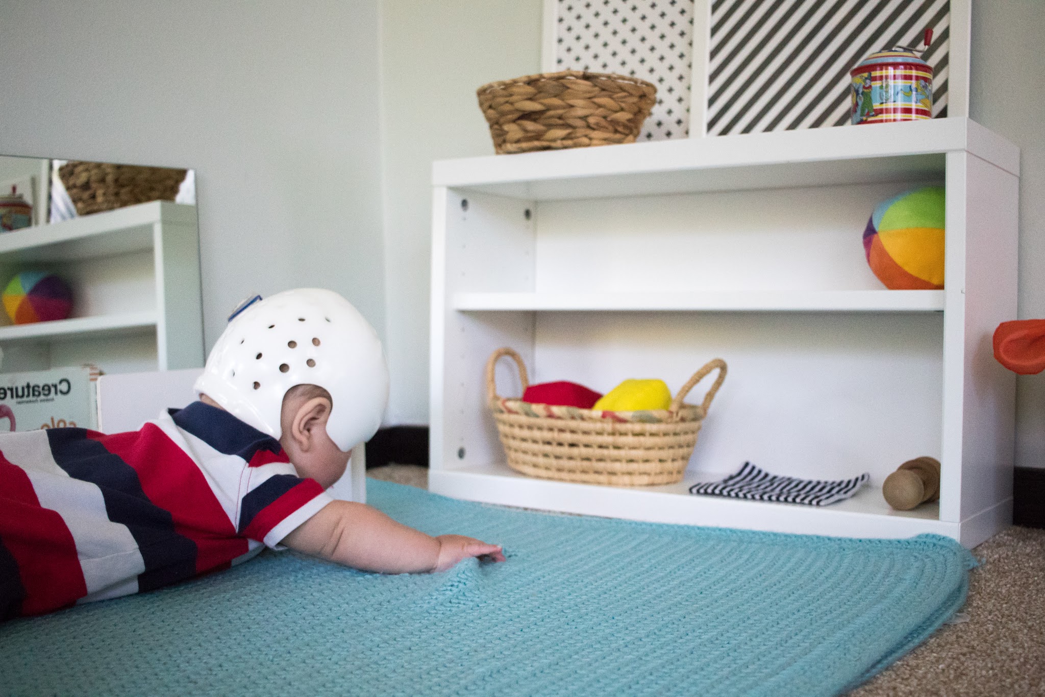 Using a Shelf Montessori Baby Week 26