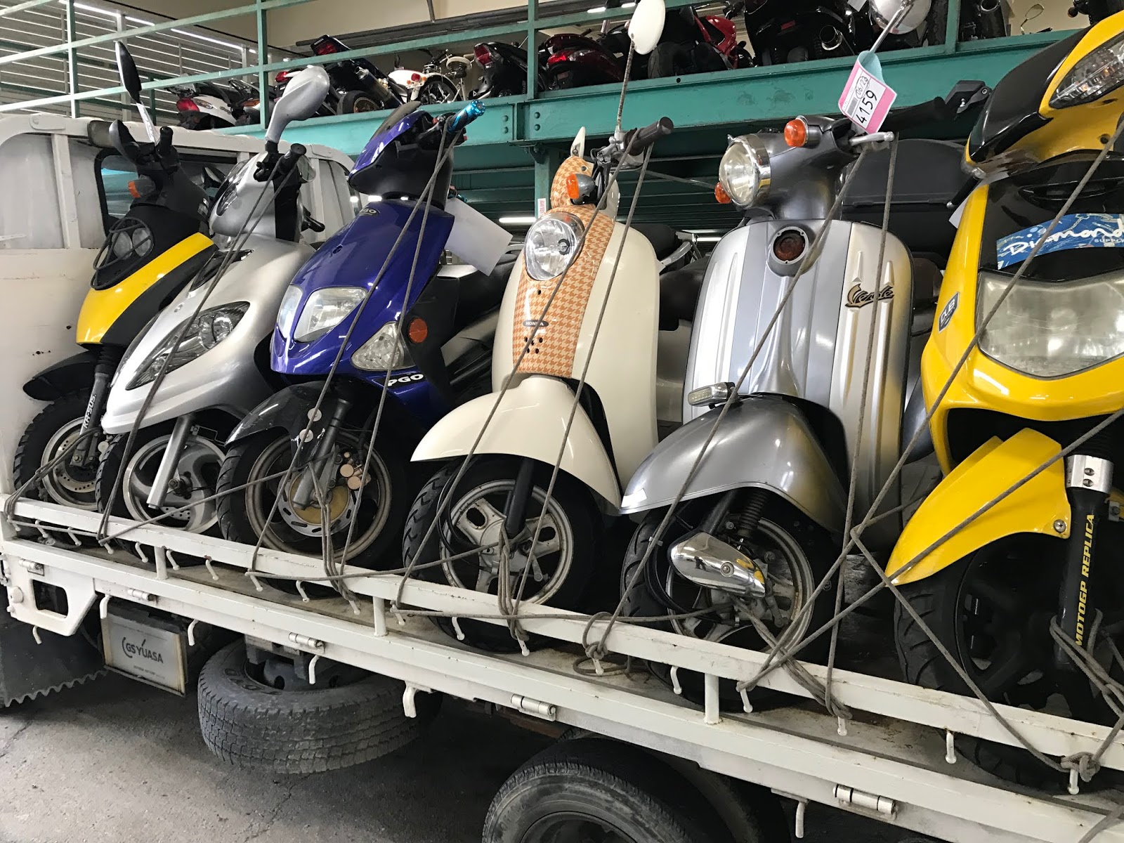 Export New Used Japanese Motorcycles Scooter From Osaka Japan Az International Japan Dio Af18 Honda Japanese Retro Scooter United States U S A Guam Hawaii Trinidad