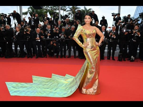 Aishwarya Rai Wears Jean Louis Sabaji Couture at Cannes 2019