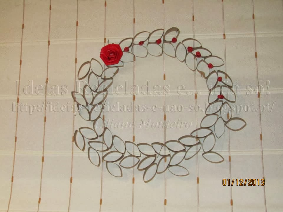 Coroa de Natal com Rolos de Papel Guirlanda de Natal com Rolos de Papel