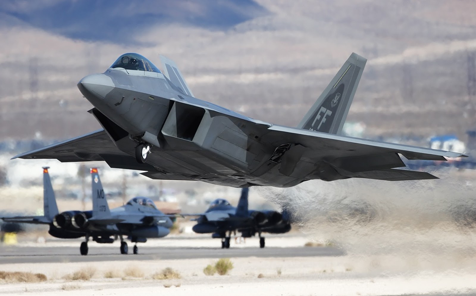 AERONEF.NETF22 Raptor of Lockheed Martin Takeoff Aircraft Wallpaper 3300