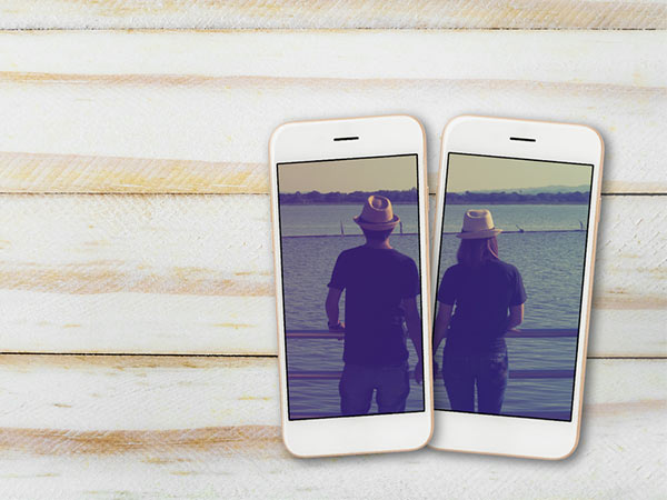 Telefon Ekranını Başka Bir Telefona Yansıtmak Telefon Ekranını Başka Bir Telefona Yansıtmak