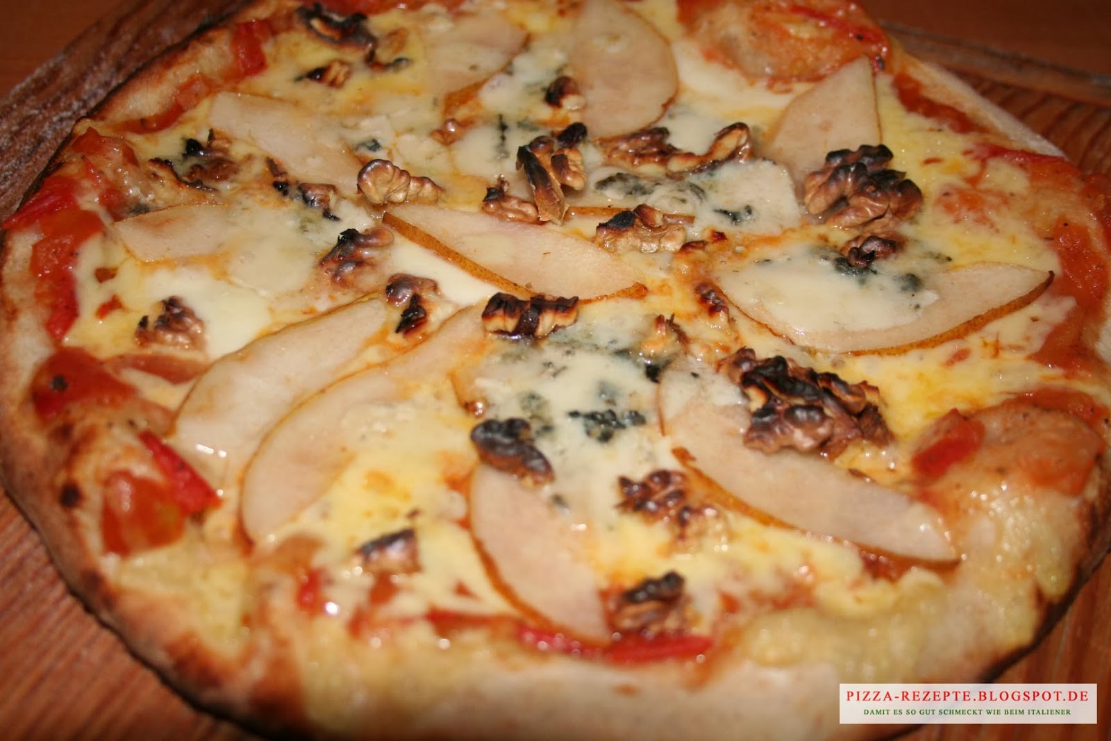 Pizza Gorgonzola mit Birne - Schneewittchen | Pizza Rezepte ...