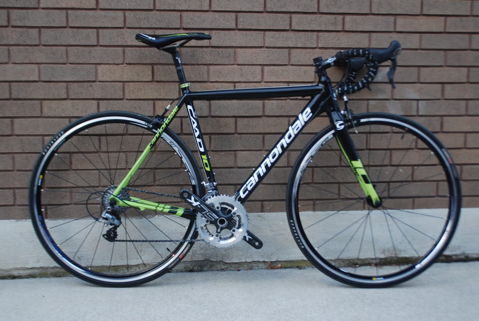 ANEX BICYCLES: Cannondale Caad10 3