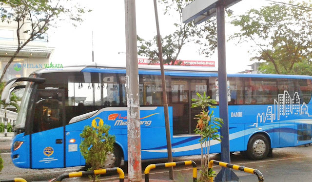 Jalan-Jalan ke Binjai dengan Bus Mebidang