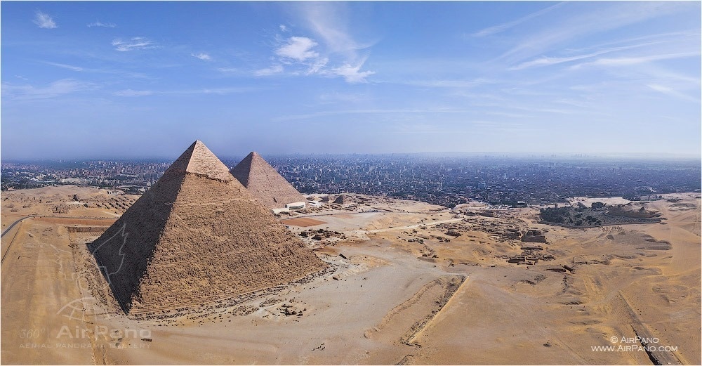 The unmistakable Great Pyramids Of Egypt. - The Seven Wonders Of The World Look Totally Different In These Unique Photos. The unmistakable Great Pyramids Of Egypt. - The Seven Wonders Of The World Look Totally Different In These Unique Photos.