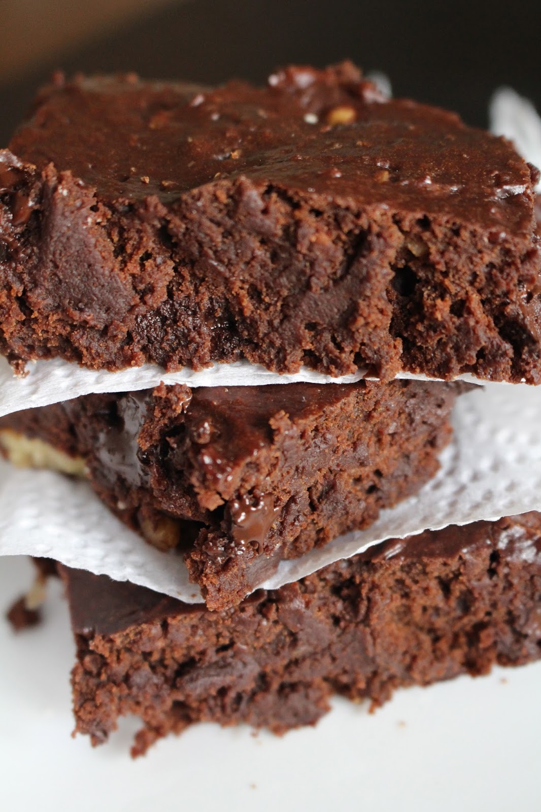 Cooking with Oscar: Amazing Vegan Chocolate Chunk Brownies