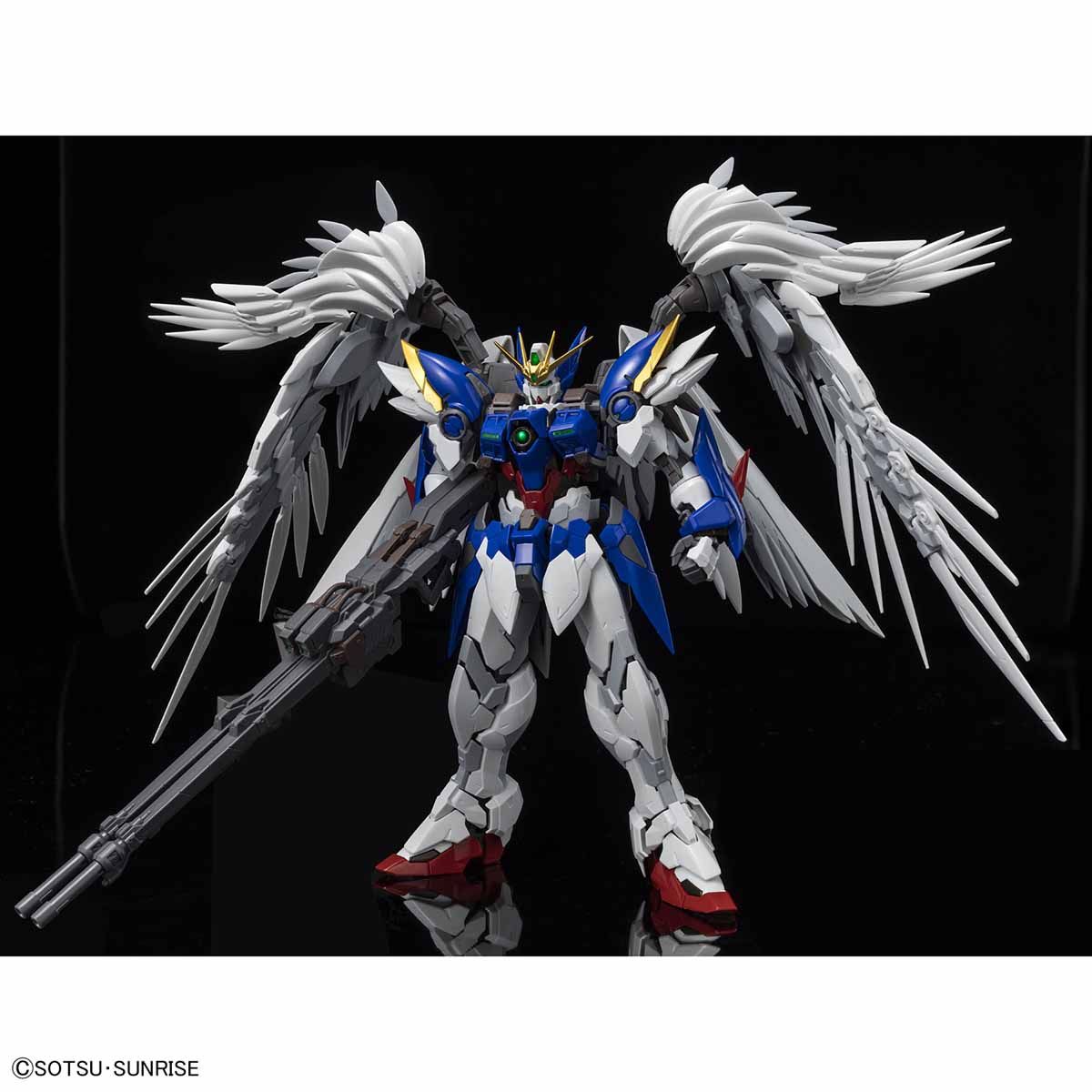 Hi-Resolution Model 1/100 Wing Gundam Zero Custom EW Ver.