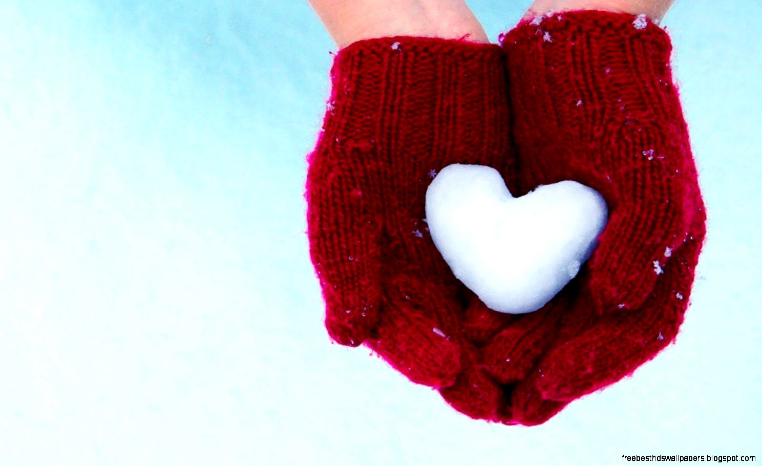 Heart In Snow Wallpaper  Live HD Wallpaper HQ Pictures Images