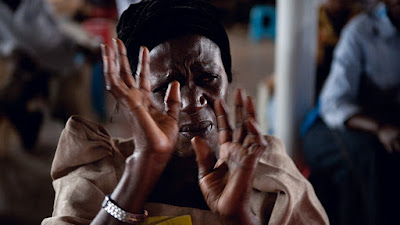 Gara-Gara Berpindah Iman, Guru Agama Ini Diserang Secara Brutal dan Harus Kehilangan Keluarganya