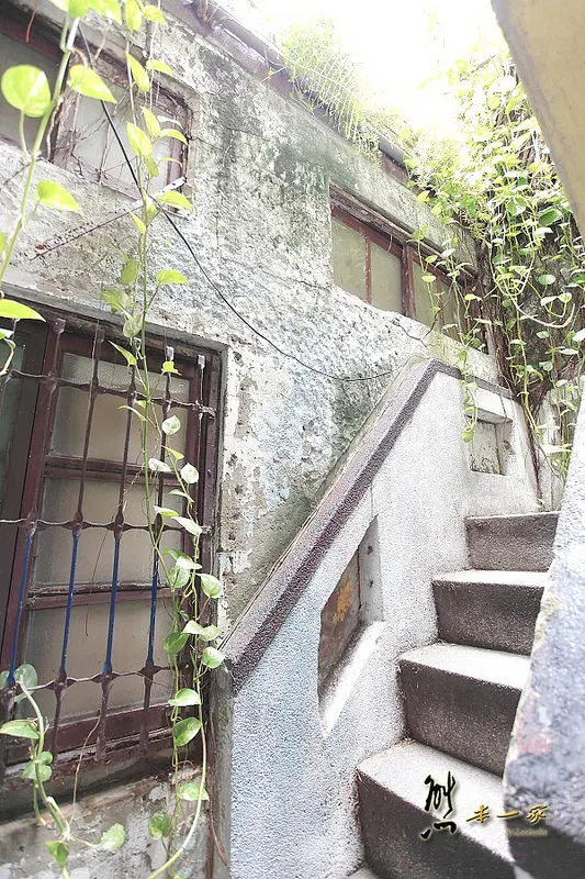 台南窄門咖啡館