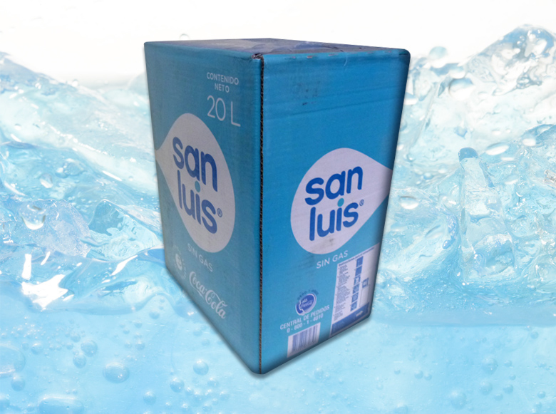 пресная вода. коктейль pimienta con limon. питьевая вода в бутылях. Agua de. питьевая вода.