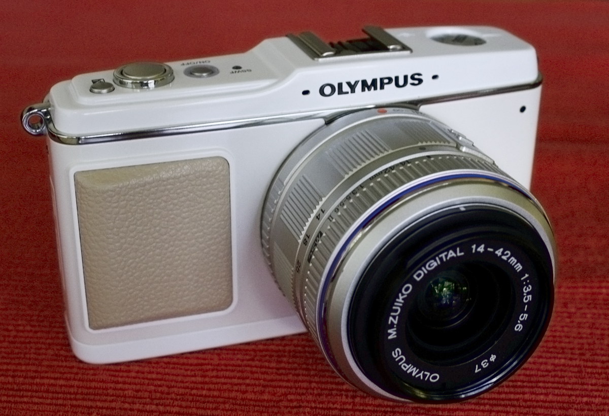 PHOTOGRAPHIC CENTRAL Olympus Pen EP1 Review