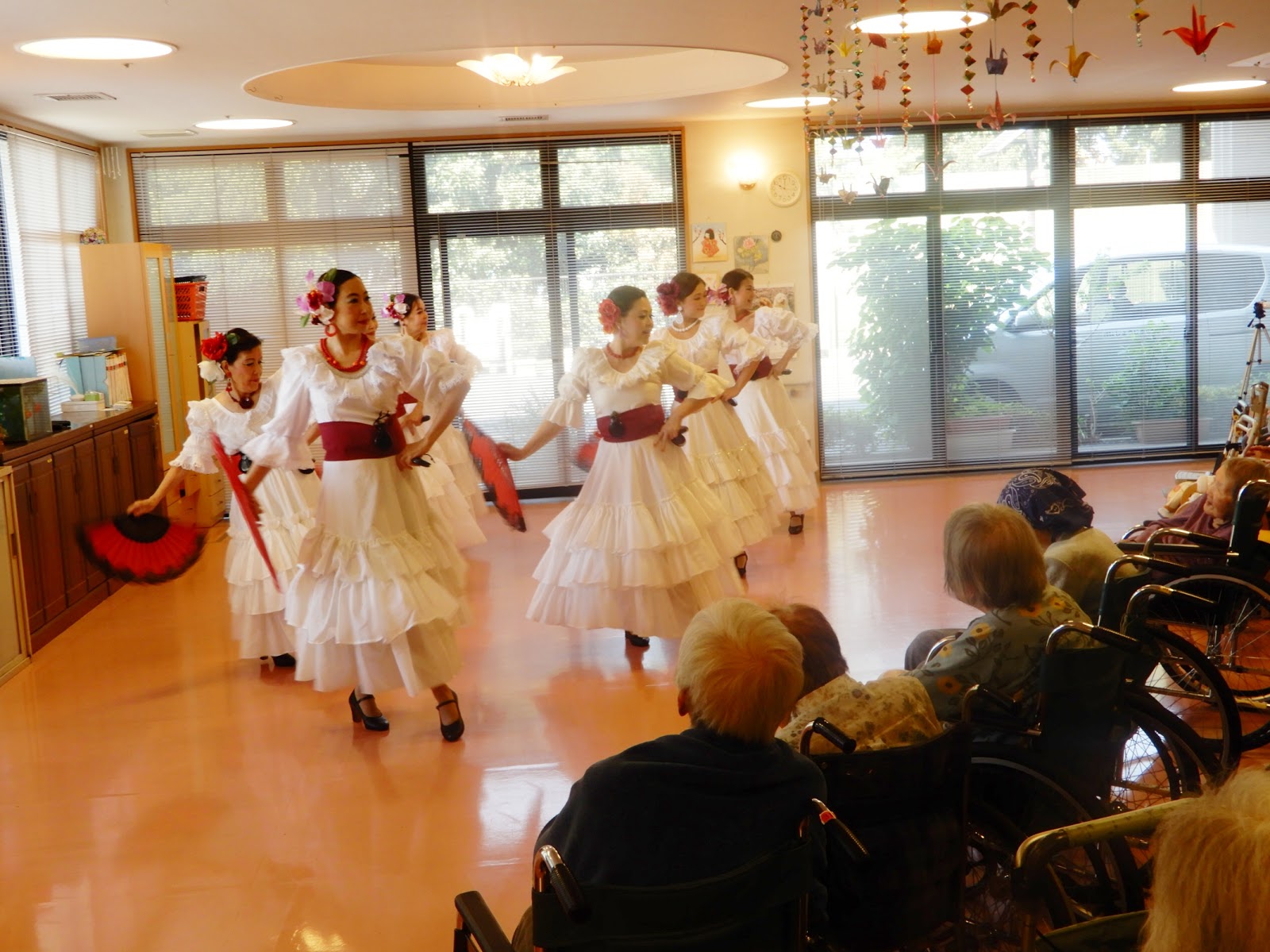 しょうじゅの里大和 施設ブログ スペイン舞踊とファッションショー