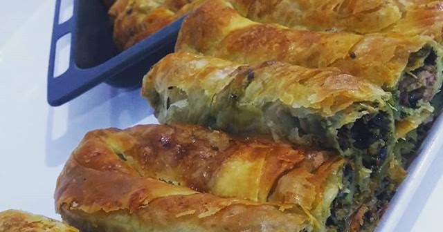 Kıymalı ıspanaklı el açması kol böreği NEFİS LEZZETLERİM