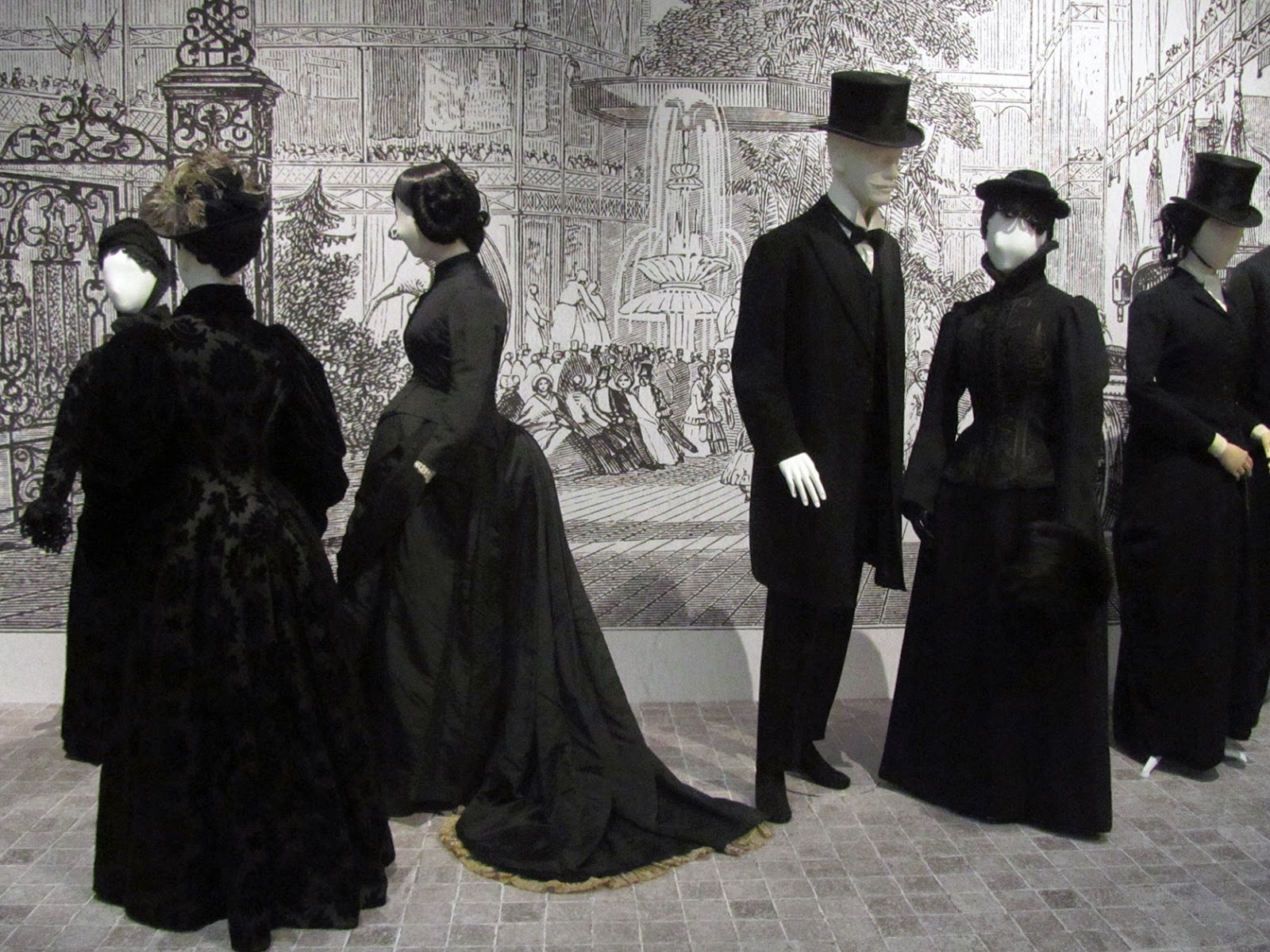 1880s: black gowns and suits