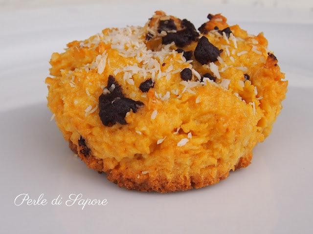 muffin al cocco e gocce di cioccolato