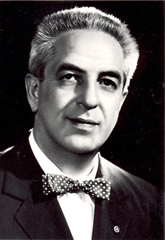 Mario Pavesi began making  biscuits in 1934