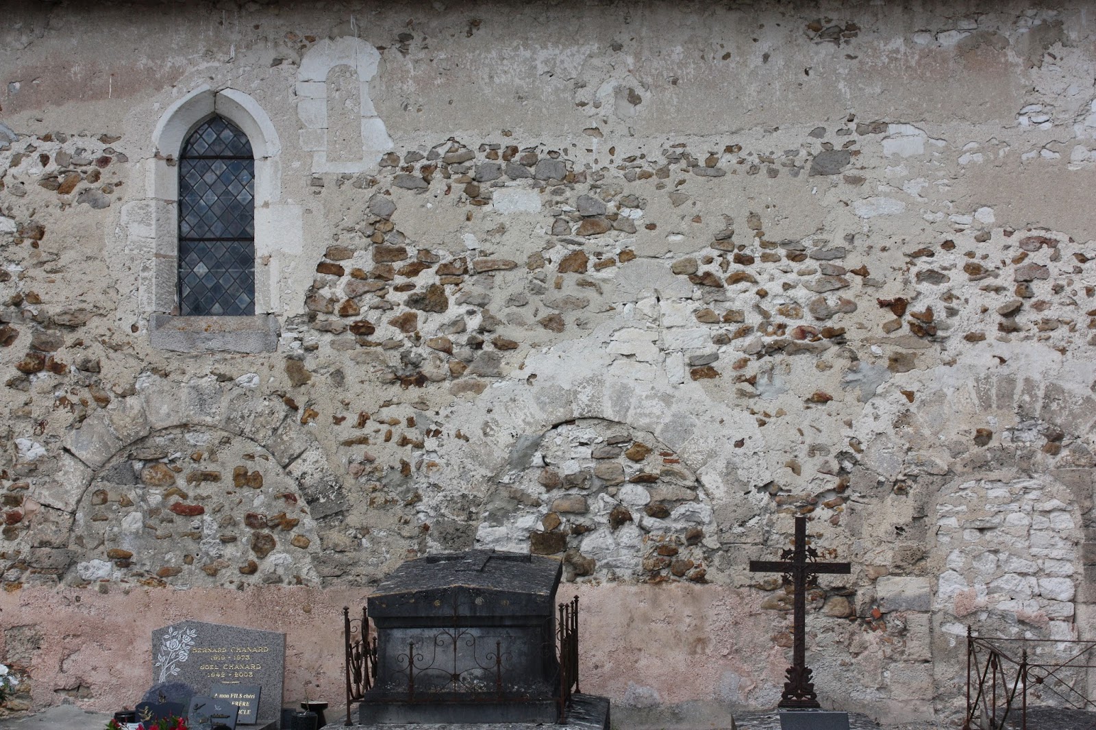 Atlas roman GrangessurAube Eglise SaintMaurice (51)