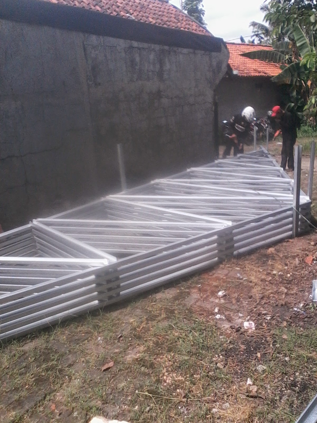 BONGKAR PASANG ATAP BAJA RINGAN DI SERAP,KOTA KEMBANG ...