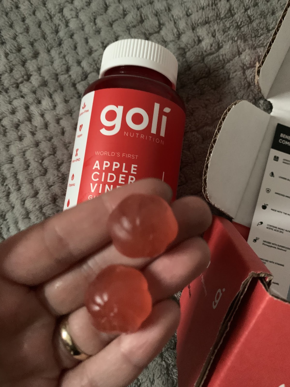 Review Goli Apple Cider Vinegar Gummies