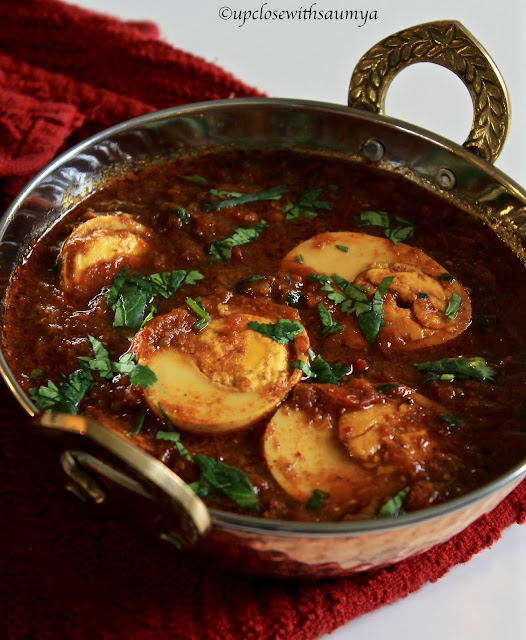 UpclosewithSaumya: Egg Curry (Hard boiled eggs in flavorful curry)