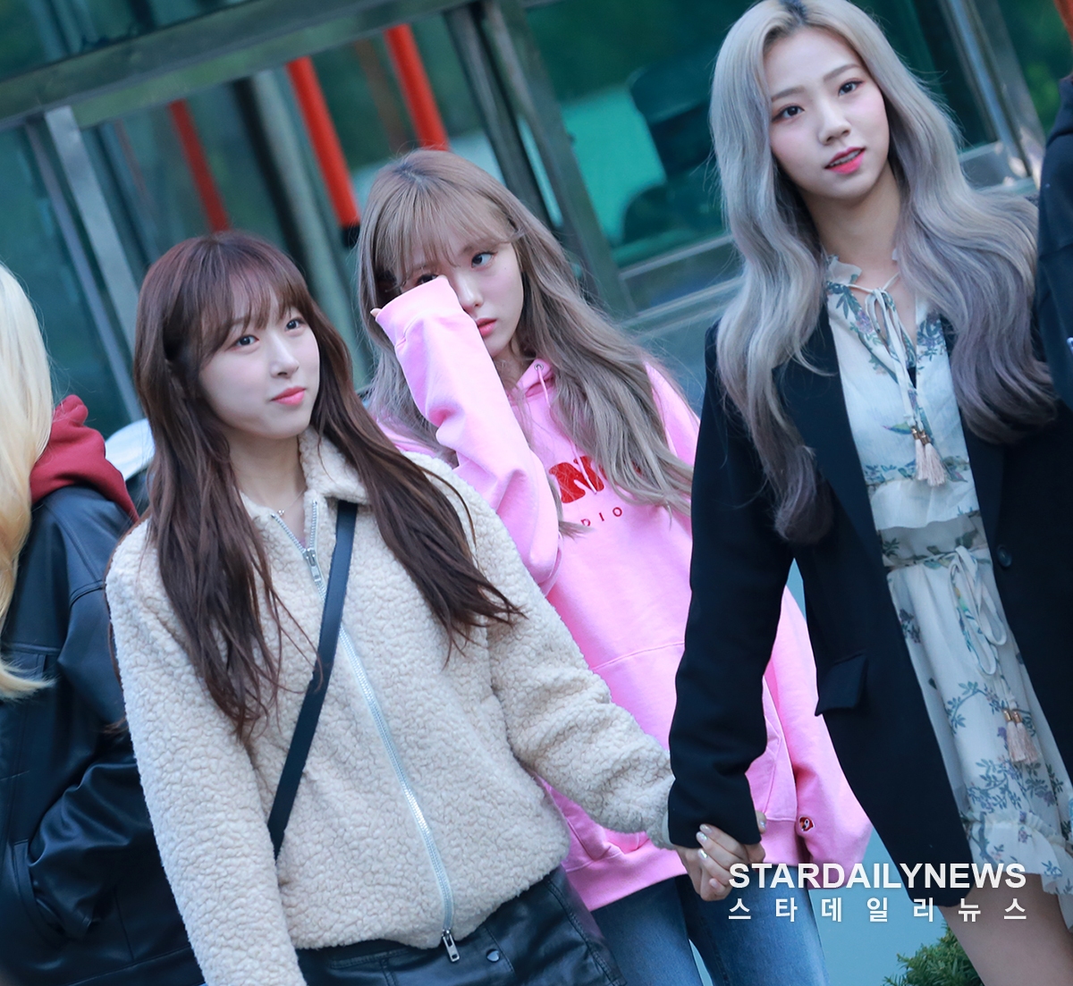 귀염뽀짝하는 우주소녀.jpgif | 인스티즈