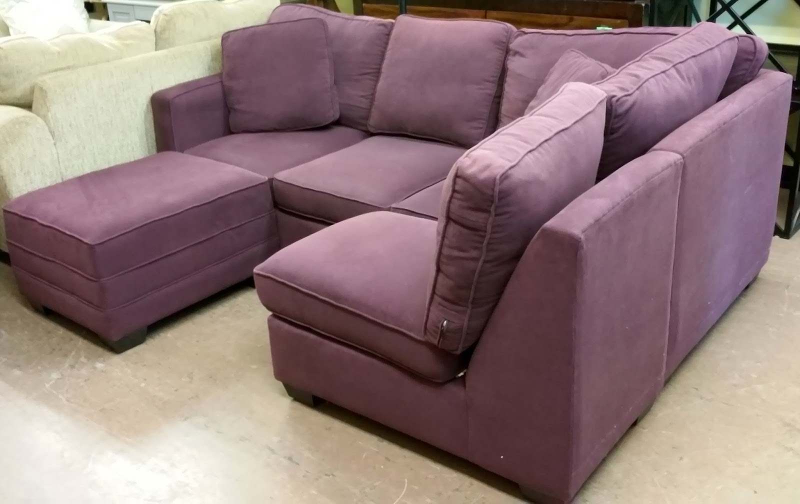 UHURU FURNITURE & COLLECTIBLES SOLD "Stylus" 4 Piece Designer Sectional 295