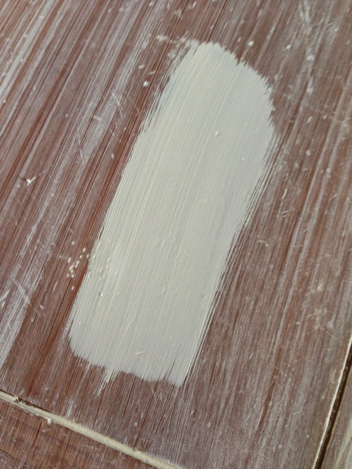 Locksley Lane: White Wash On Wood