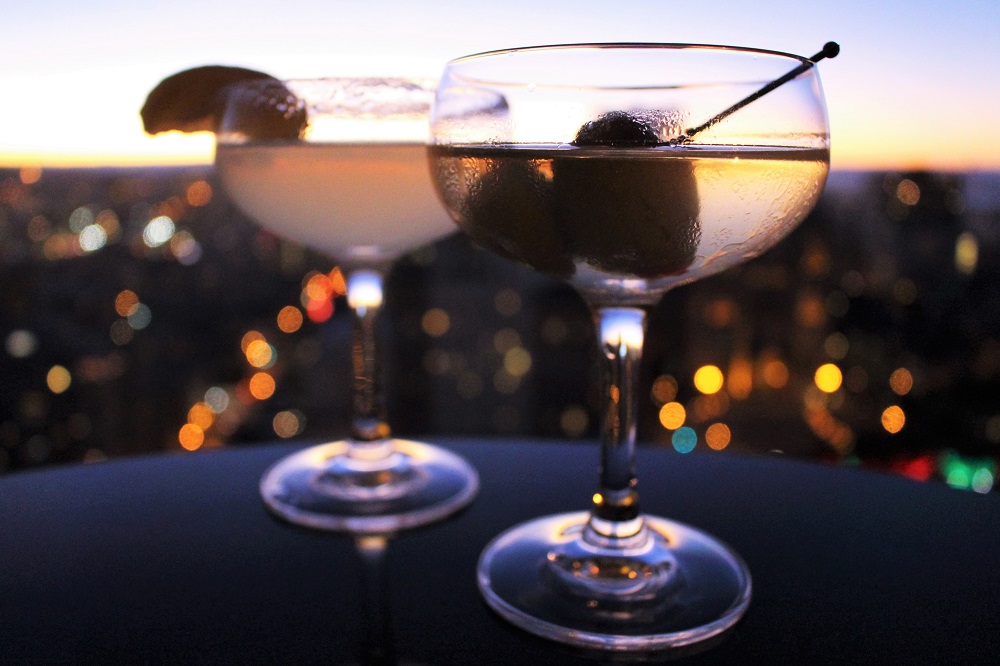Sunset cocktails at the Top of the Mark, San Francisco - California travel blog