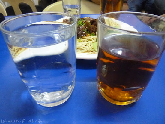 Water and tea of Lan Zhou La Mien