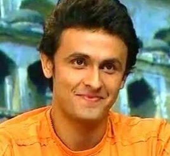 Station Hollywood: Happy birthday to Sonu Nigam.