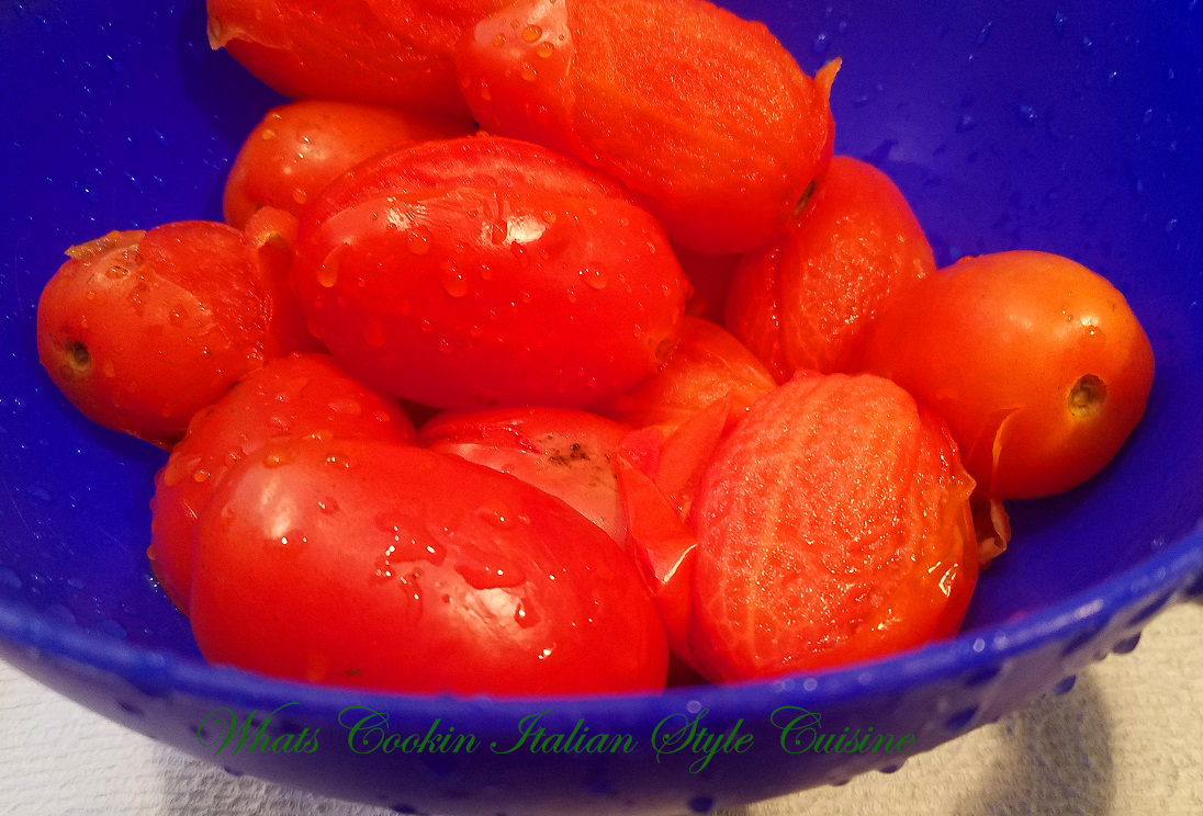 What's Cookin' Italian Style Cuisine Easy Peeled Plum Tomato