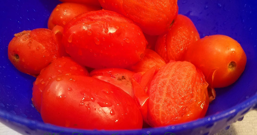 What's Cookin' Italian Style Cuisine Easy Peeled Plum Tomato