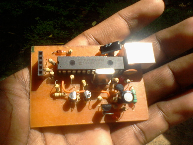 The Custom Made: Homemade Pickit2 lite