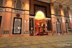 masjid kubah emas depok