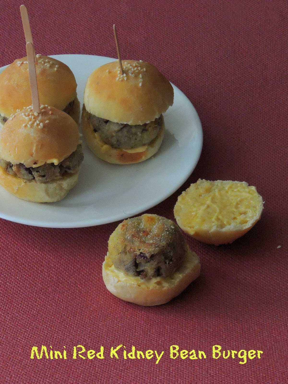 Priya's Versatile Recipes Mini Kidney Bean Burger/Mini Rajma Burger