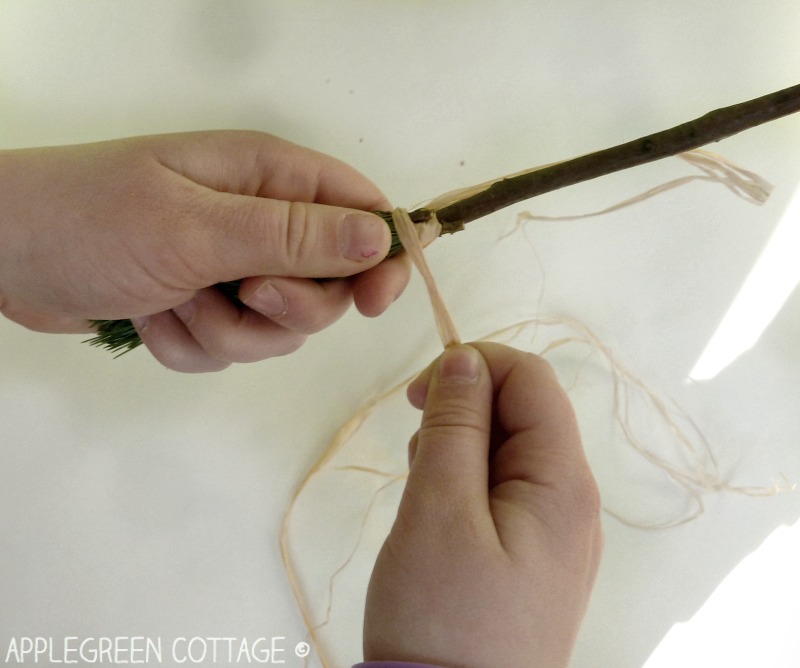 DIY Nature Paint Brushes for Kids AppleGreen Cottage