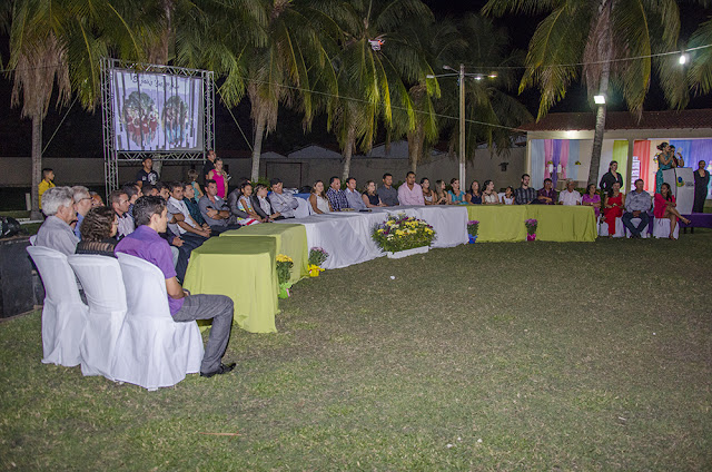 Prefeitura de Cocal realiza baile de debutantes para 15 jovens - Imagem 10