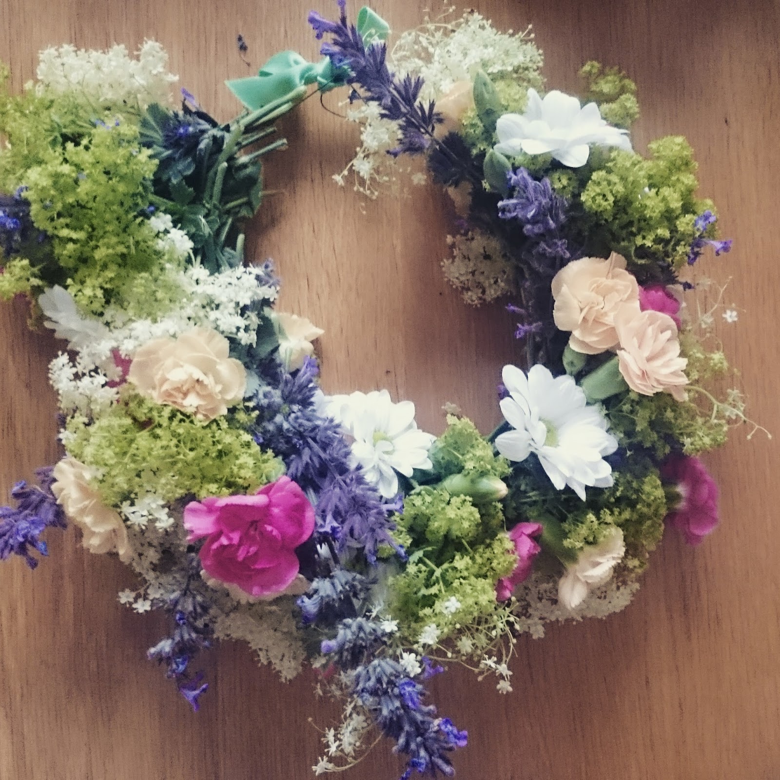 Swedish Midsommar (or how to make the biggest flower crown) jemappelle.s