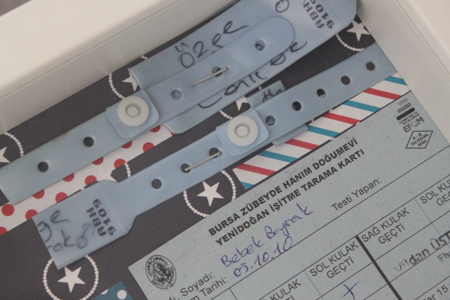 Özge Bayrak Nisan 2013