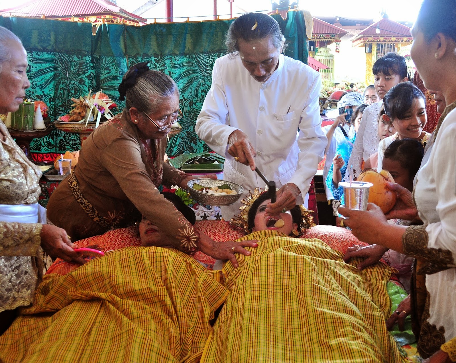 Balinese Rub Teeth Ceremony ( Matatah ) Bali Semara
