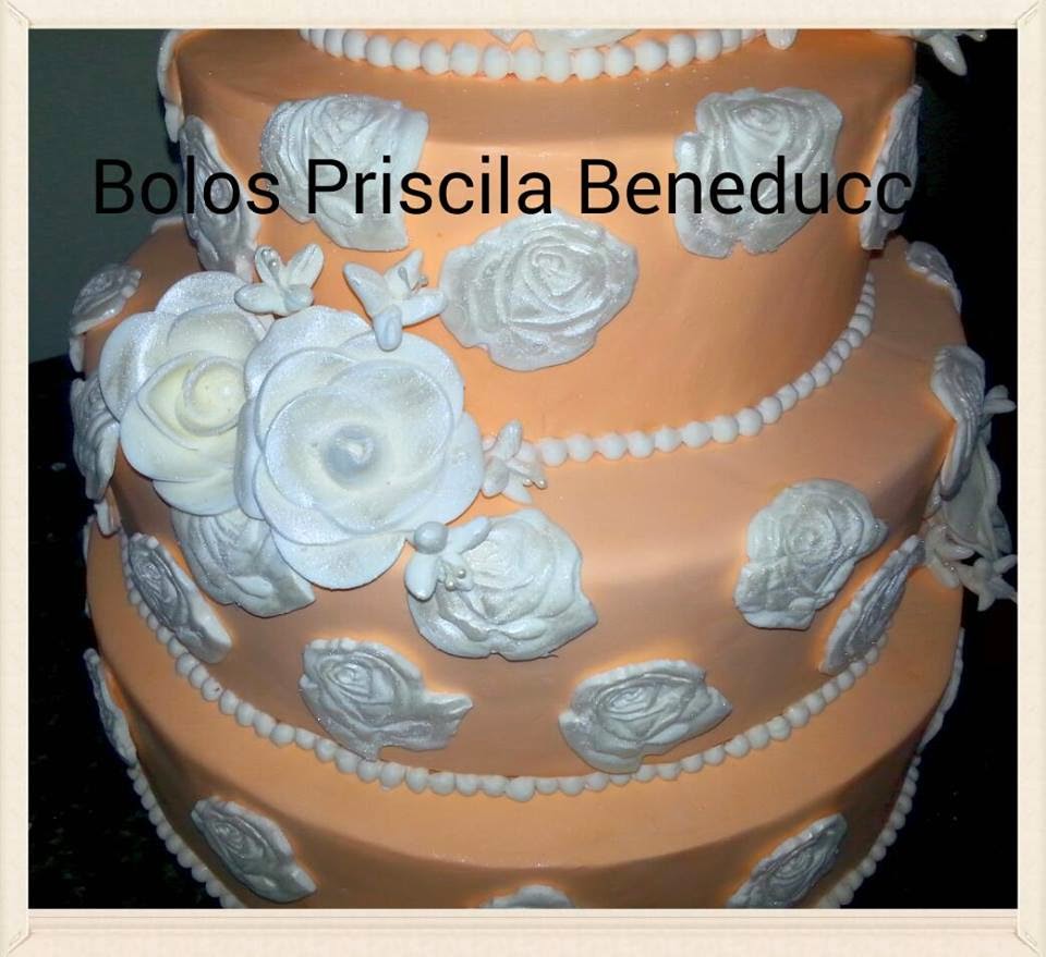 Bolos Priscila Beneducci Pâtisserie: bolo violetta belo horizonte, bolo  violetta bh, bolo musica belo horizonte, bolo musica bh, bolo cantora  belo horizonte, bolo lilas roxo belo horizonte, bolo logomarca belo  horizonte